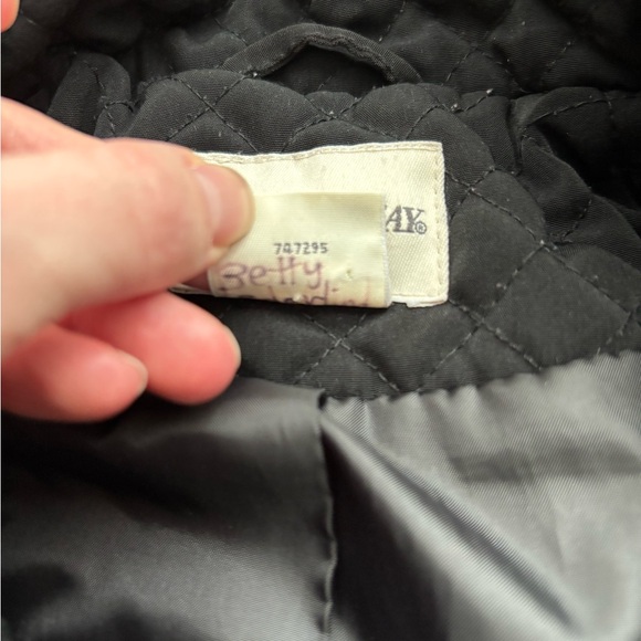 St. John’s Bay Women’s Lined Quilted Coat, Black, Size Large - Picture 5 of 9